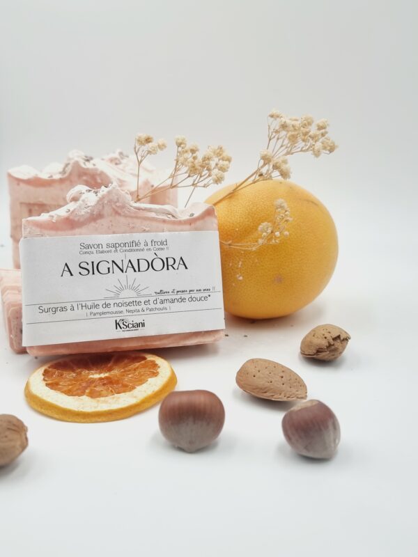Savon à l’huile d’amande douce Corse – Pamplemousse & Népita | Signadora 120g et 60g